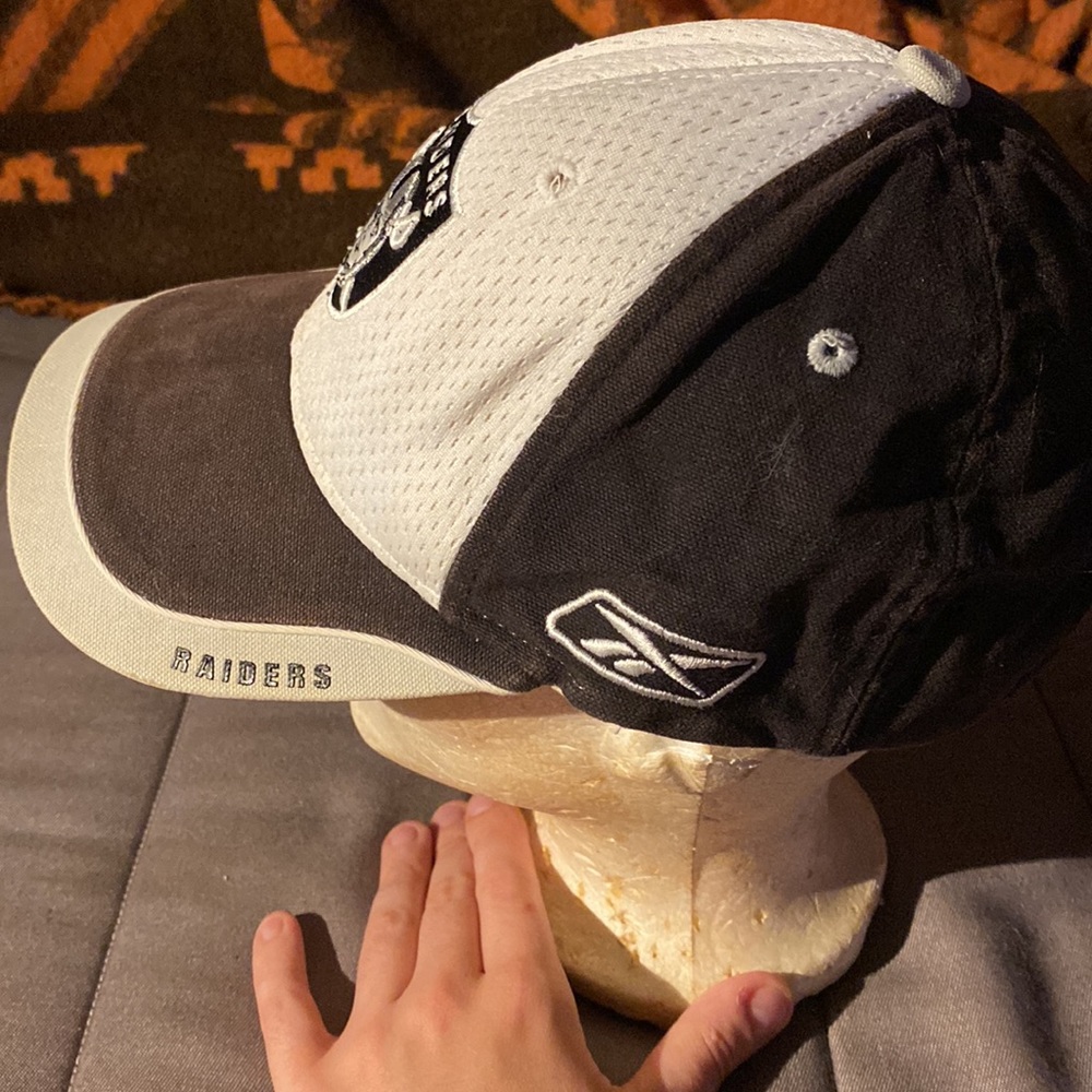 Raiders Cap/Hat Reebok - Picture 3 of 4